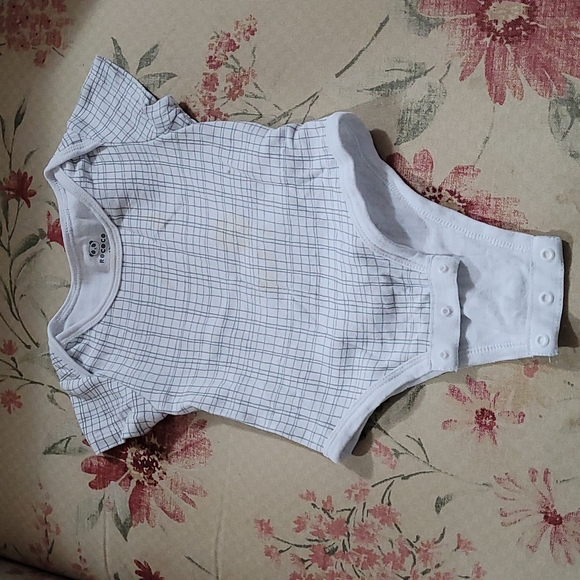 Rococo 12 month baby onesie - Picture 1 of 2